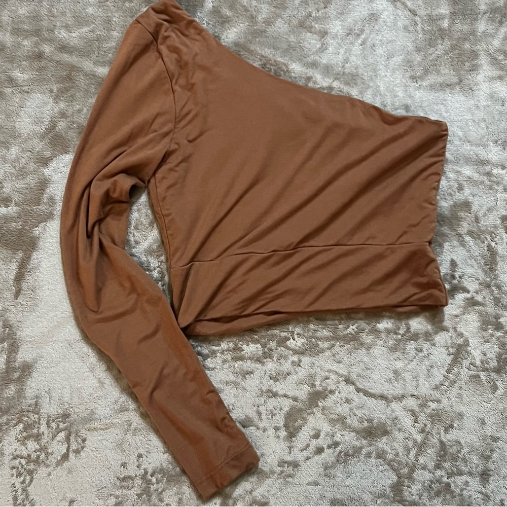 FINAL TOUCH LIGHT BROWN ONE SHOULDER LONG SLEEVE